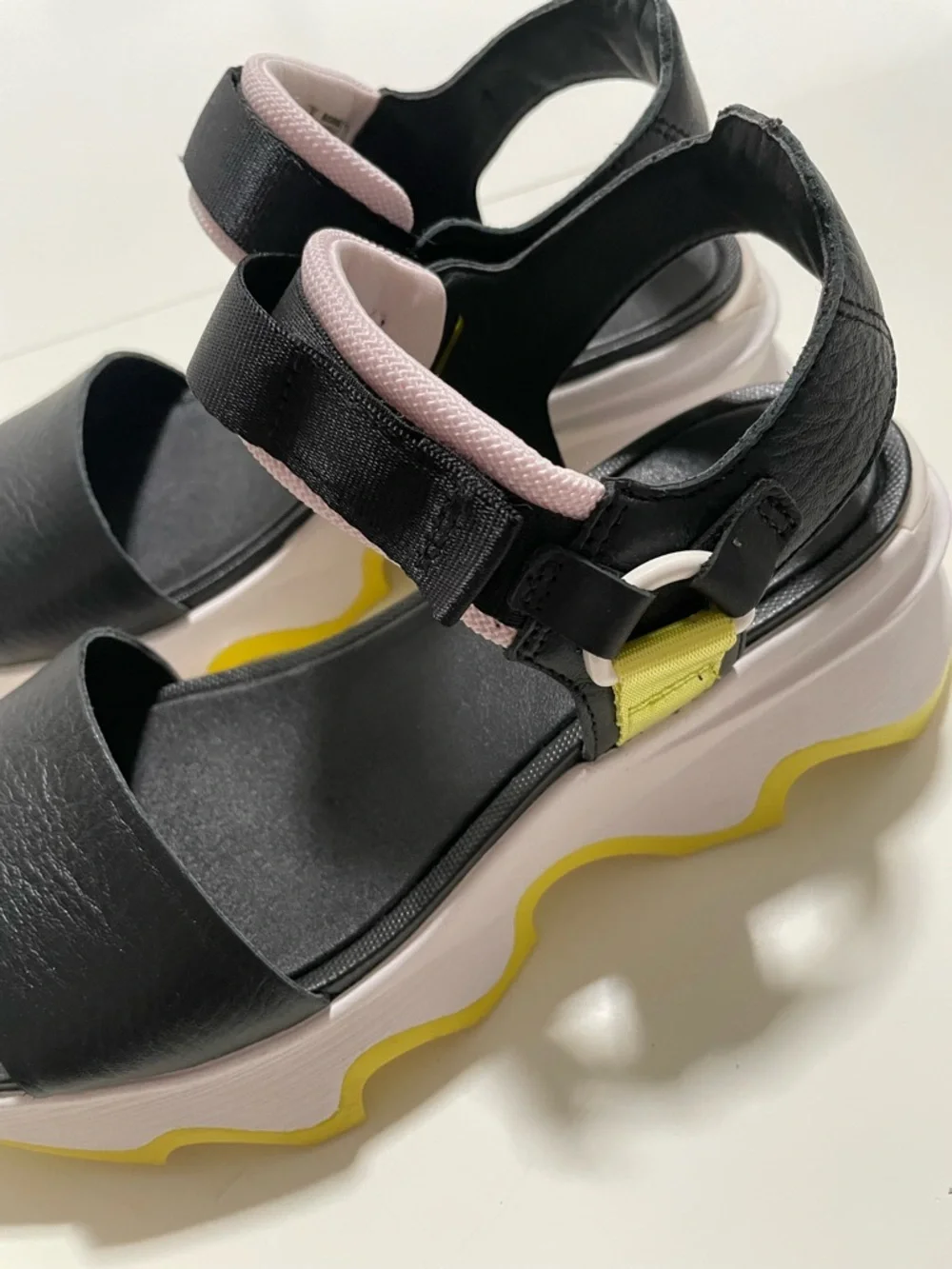 SOREL Women's Kinetic Impact Y
Strap Sandals in black , Sz 8 - Picture 14 of 15